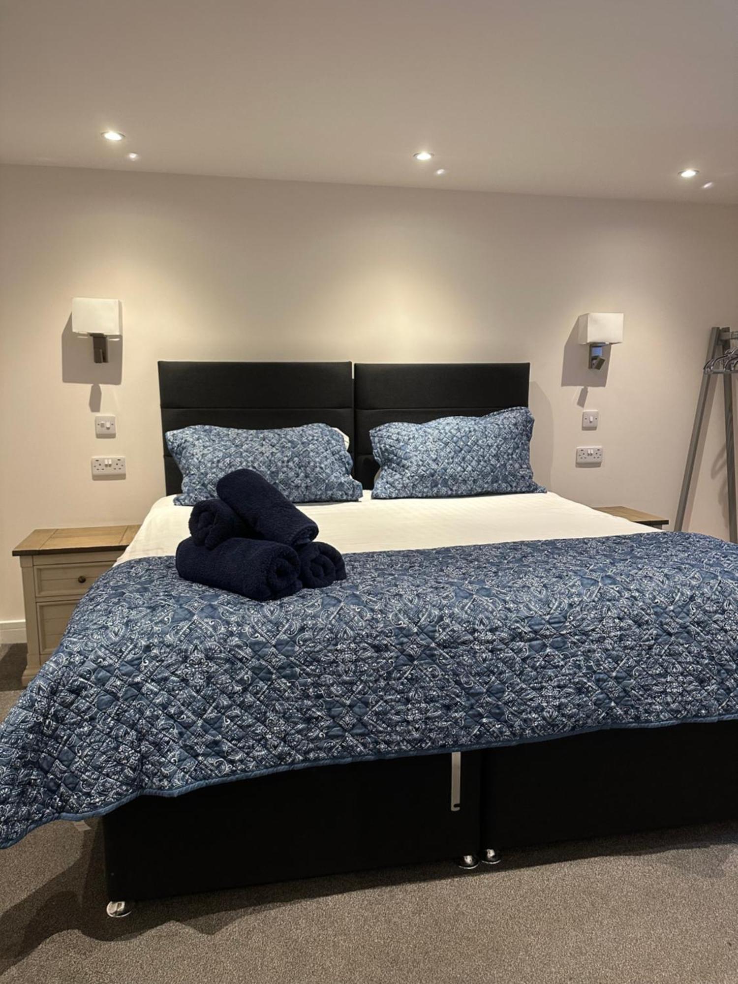 Skyelander Apartments Портрі Екстер'єр фото