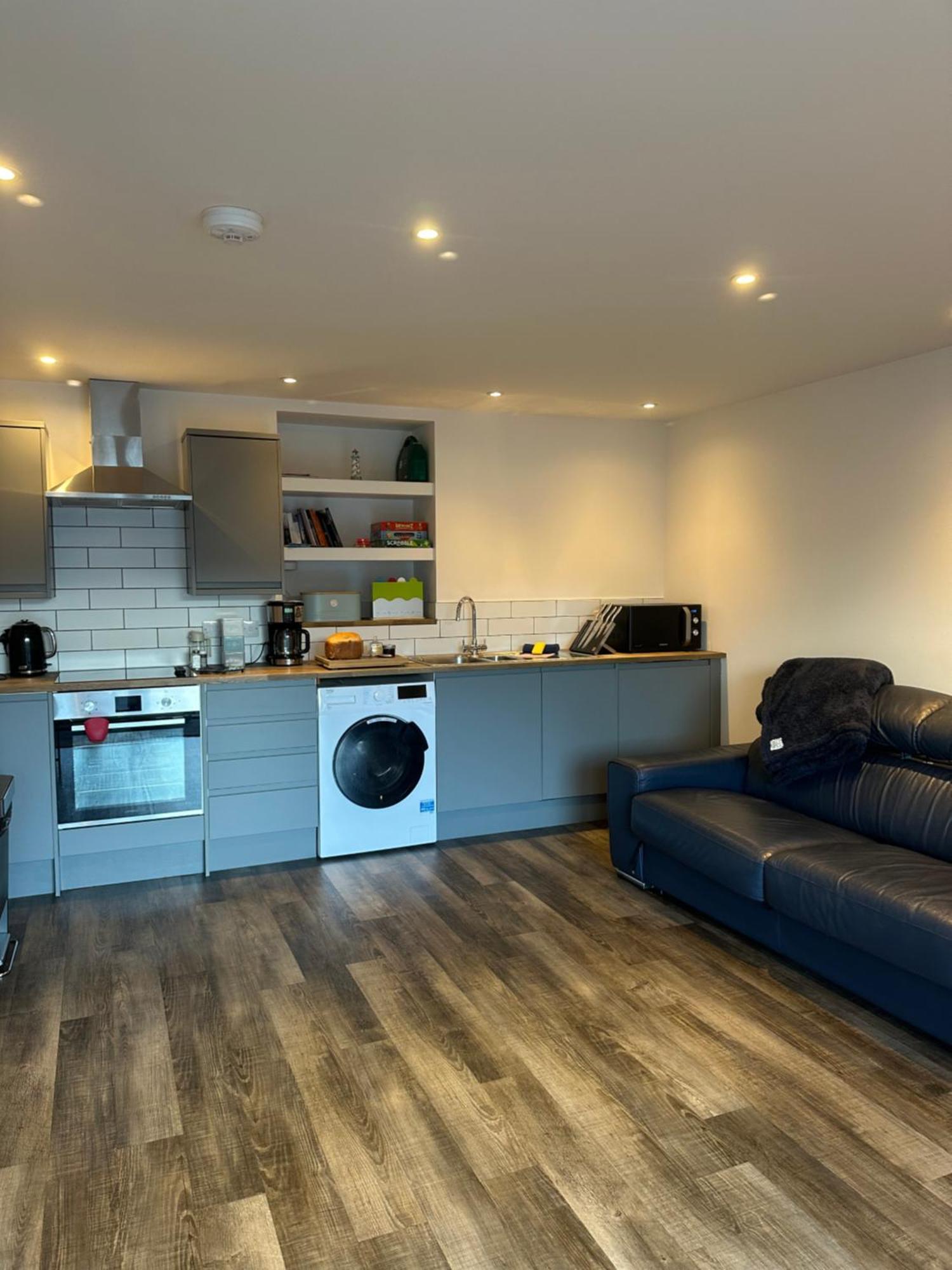 Skyelander Apartments Портрі Екстер'єр фото