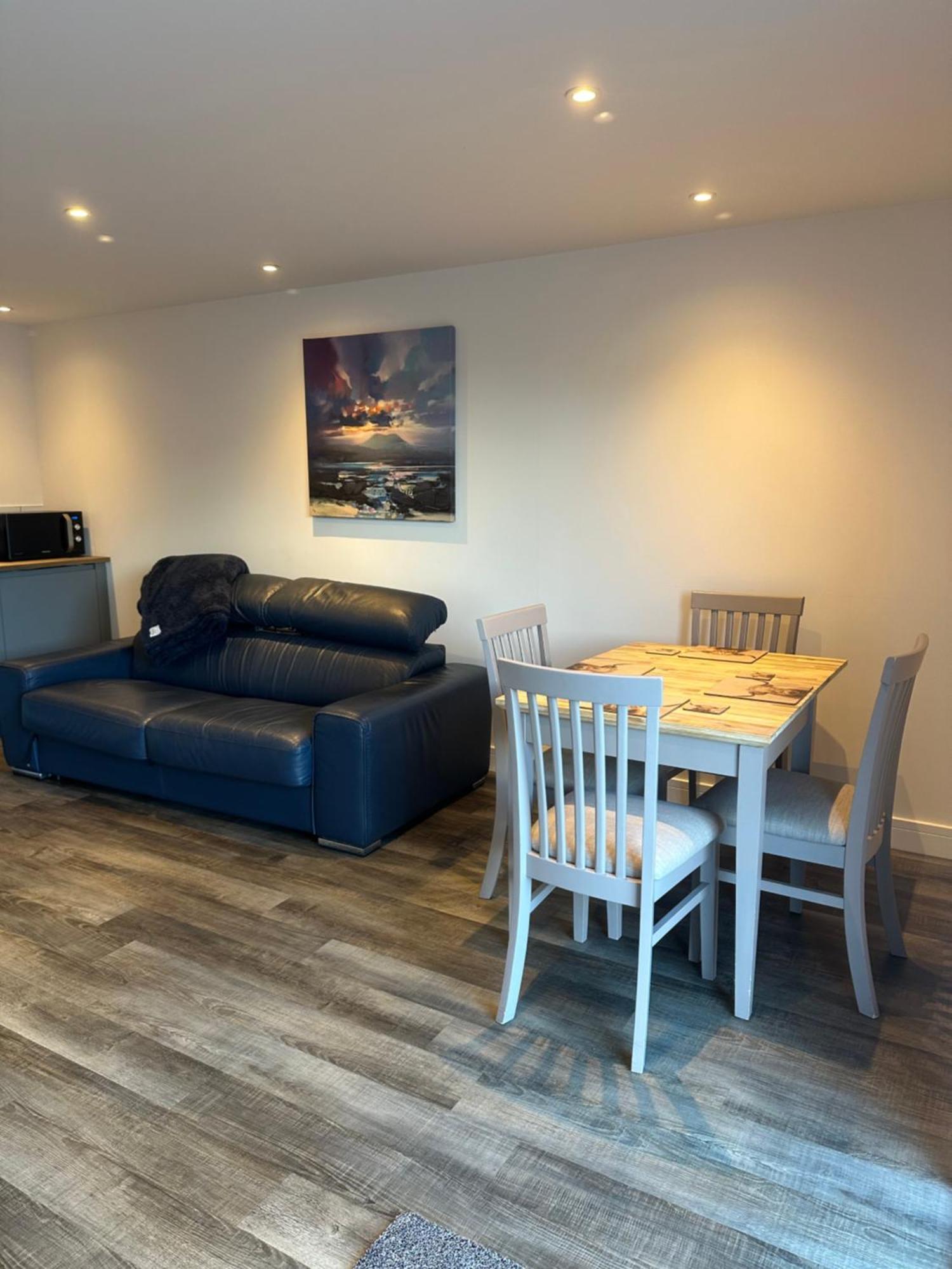 Skyelander Apartments Портрі Екстер'єр фото