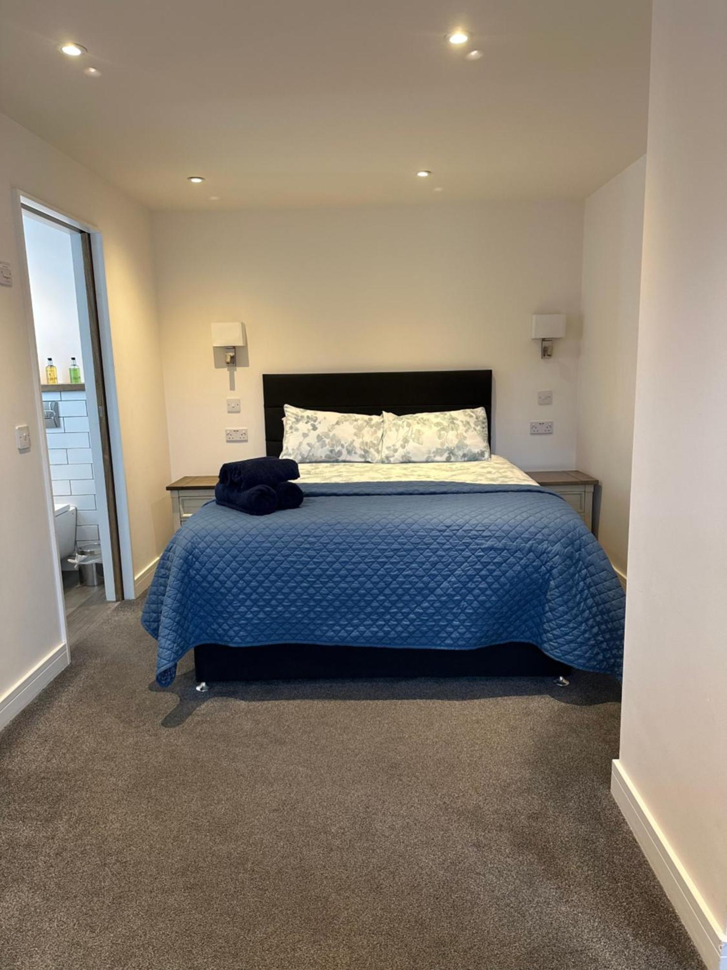 Skyelander Apartments Портрі Екстер'єр фото