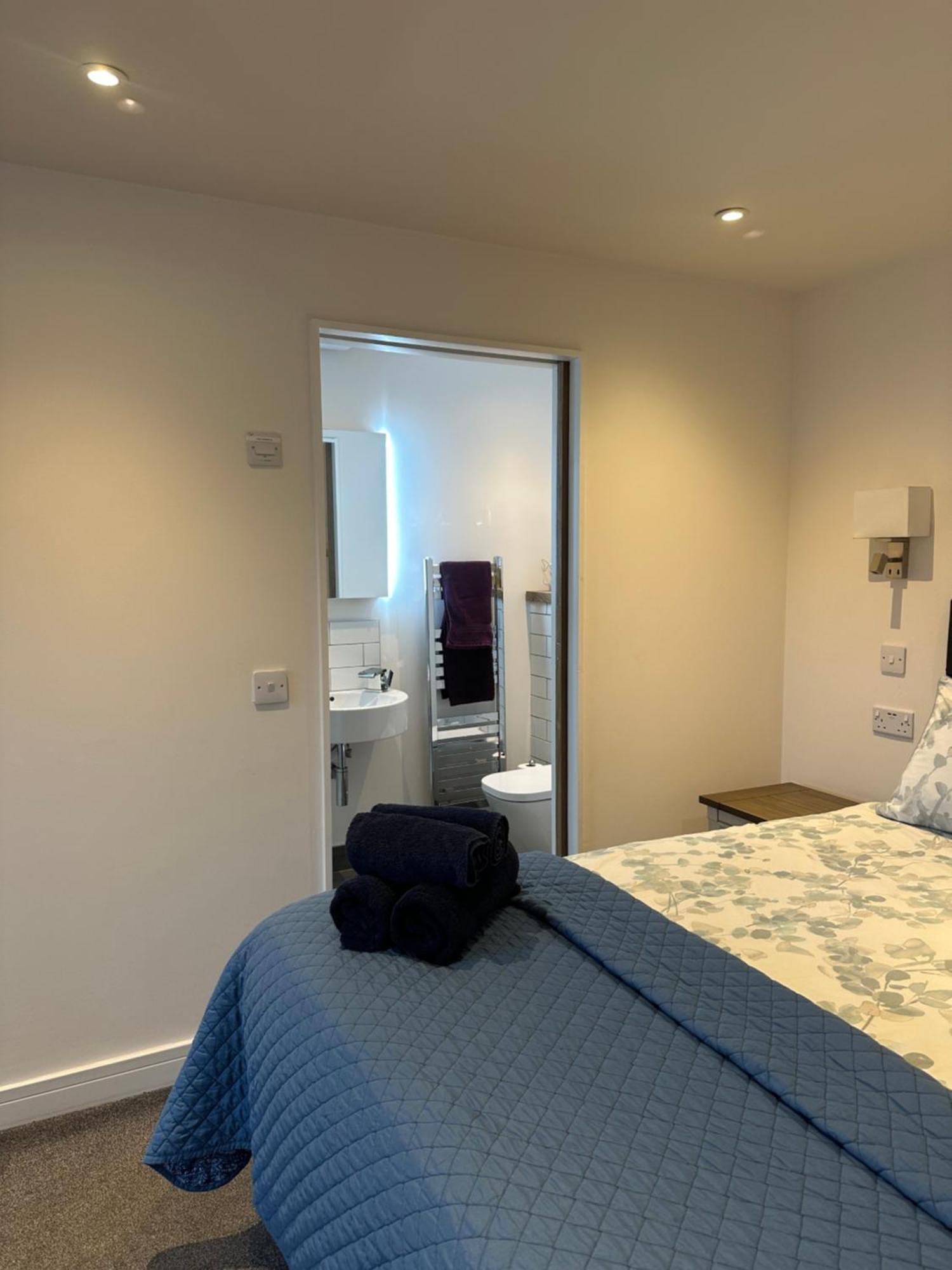 Skyelander Apartments Портрі Екстер'єр фото
