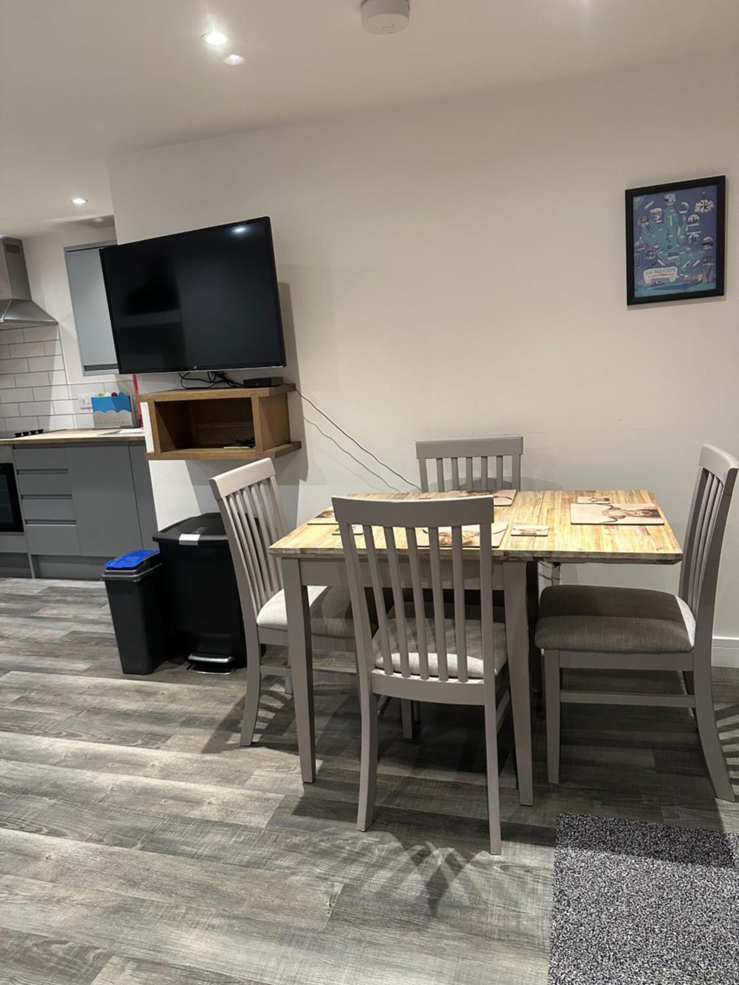 Skyelander Apartments Портрі Екстер'єр фото
